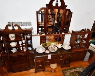 0005Some Highlights New Lenox Estate Sale