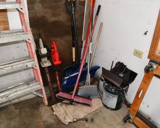 0835Garage