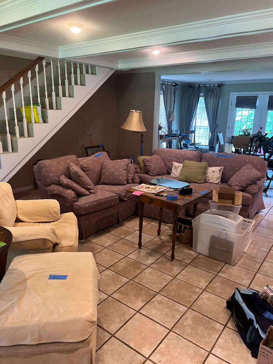 Beautiful Furniture - Great Prices
Many pieces priced to sell