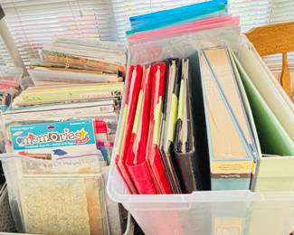 Scrapbooking Books / Paper
