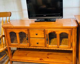 Oak Console Table w/Cabinets