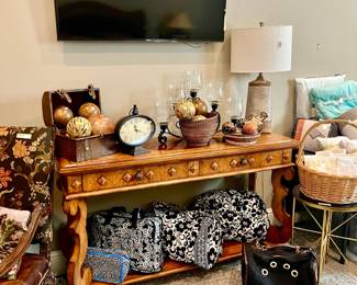 Drexel Heritage entry table sofa table.  TV not for sale.