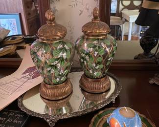 Miscellaneous decor.