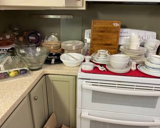 More kitchen items.