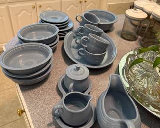 vintage fiesta set this will be sold per piece