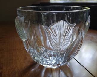 Tulip designed glass bowl.