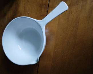 Upper view of spouted handle serving bowl.