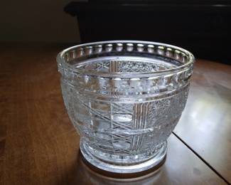 Starburst designed glass bowl.