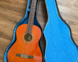 Yamaha G65 Guitar