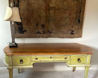 Fantastic painted French desk ❤️
Another great tapestry.