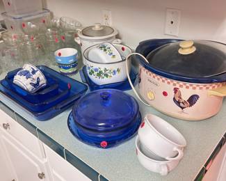 Kitchen blue glass pyrex