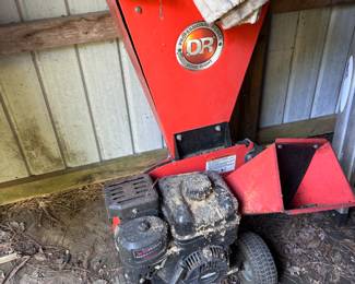 DR wood chipper