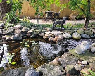 Outdoor decor, statuary