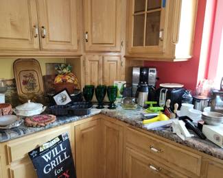 Full kitchen