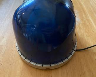 VINTAGE POLICE LIGHT