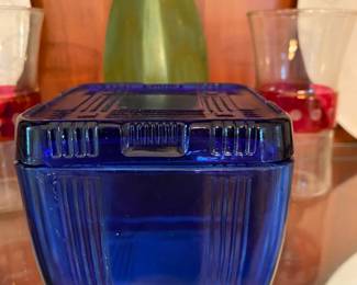 VINTAGE HAZEL-ATLAS COBALT BLUE CRISSCROSS REFRIGERATOR DISH