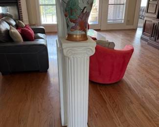 Art pieces, barrel chair, loveseat