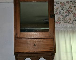 Wall cabinet