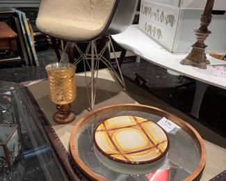 Decorative pieces