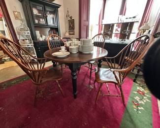 Dining table 1 additional leaf & set of 4 high back Windsor armchairs
