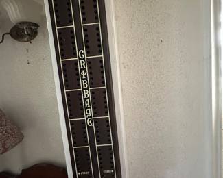 Cribbage board