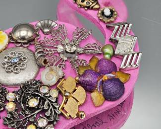 These items are from the estate of Iris Apfel.