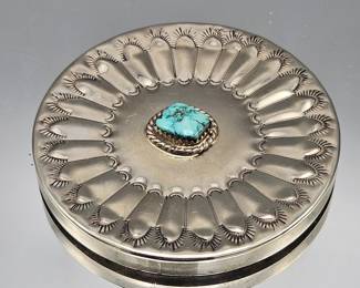 These items are from the estate of Iris Apfel.