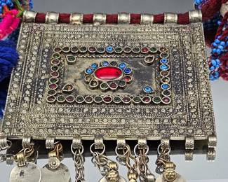 These items are from the estate of Iris Apfel.