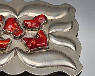 These items are from the estate of Iris Apfel.