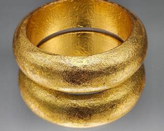 These items are from the estate of Iris Apfel.
