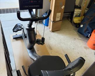 Schwinn 290 Recumbant Exercise bike - Nearly New