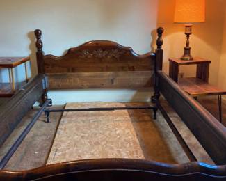 Wooden Bed And Nightstands With Lamp 
