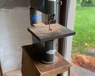 Unlabeled Band Saw 