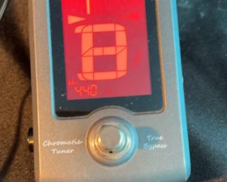 GoGo Caliber Pedal Chromatic Tuner