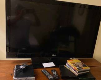 LG 42 TV  HP DVD Drive  Philips DVD Player  DVDs 