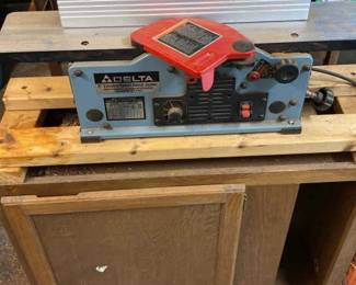 Delta 6 Variable Speed Bench Jointer And Contents Of table 