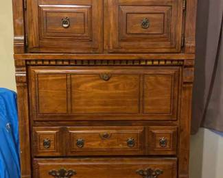 Wooden Chest Of Drawers cabinet 