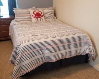 Full size bed