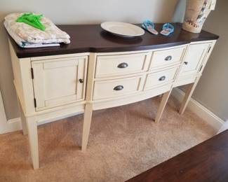 Sideboard