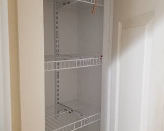 Wire shelving