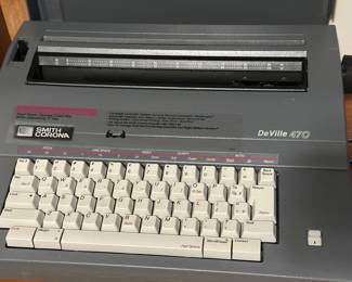 DeVille Typewriter