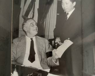 Dr. Wei Tao Ming w Roosevelt