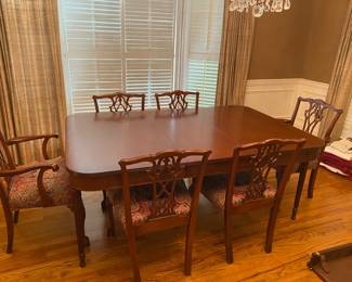 Dining table and 6 matching chairs