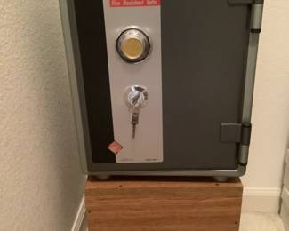 Brinks compact fire resistant safe. Includes key and combination. H 16" x W 13".