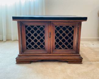 Retro style side table with removable black faux slate top. Measures H 19 1/2" x W 28" x D 28". See photos for details.