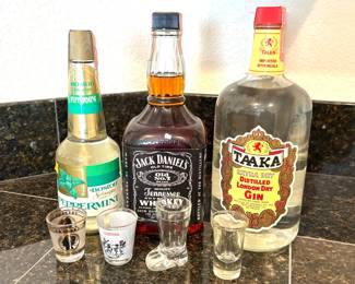 Sealed bottles of alcohol including Taaka London Gin, Jack Daniels Tennessee Whiskey, and Boston peppermint schnapps. Four (4) shot glasses.
Must be 21, and show ID at pick up. May not be sold for resale.
