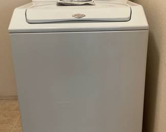 Maytag Ensignia clothing washer. Model MAV-39. Powers on. Includes user's guide and installation instructions. Powers on. H 43" x W 27" x D 27 1/2".
