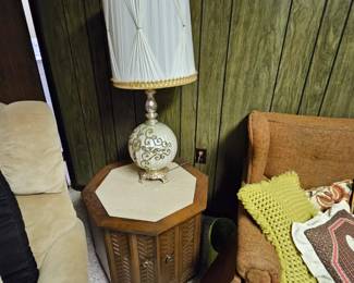 Vintage end table and lamp
