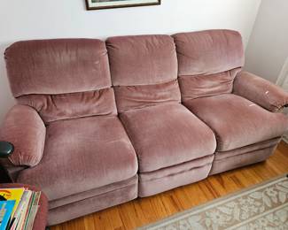Couch / recliner