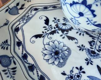 MEISSEN BLUE ONION DISHES - MANY MORE